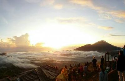 Mount Batur Sunrise Trekking with Extra Buffet Breakfast Package